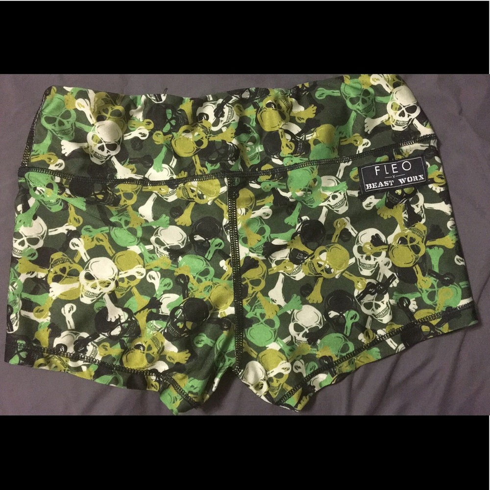 Small Fleo Beastworx skulls